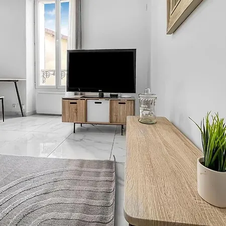 Moderne Et Lumineux A Apartment Villeneuve-Saint-Georges